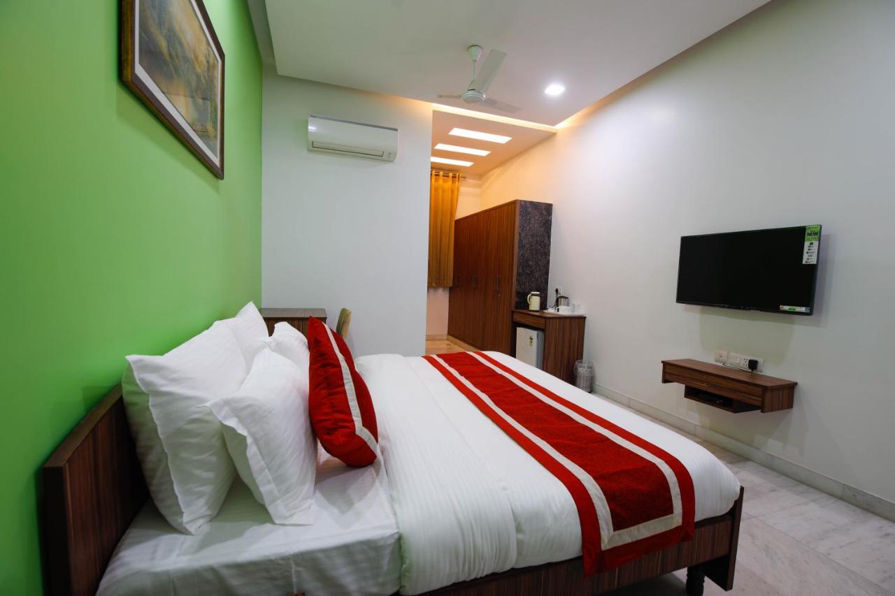 Peepal Tree Residency Bed & Breakfast New Delhi Exterior photo